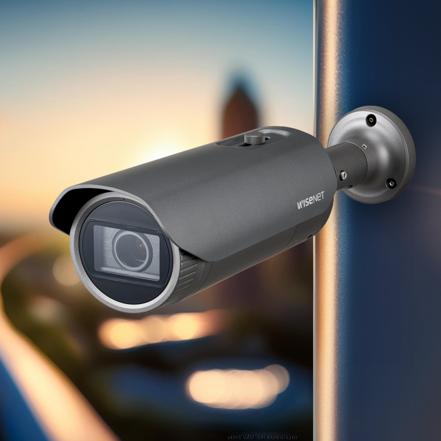Hanwha Bullet Camera - Outdoor, 4MP (QNO-7082R)